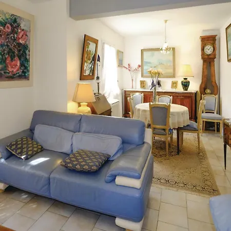 Two-bedroom Holiday In Carcopino